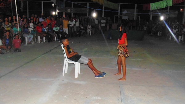 Segunda noite do Festival de Leitura  alunos conta  história literária Lisbela e o Prisioneiro  - Imagem 30