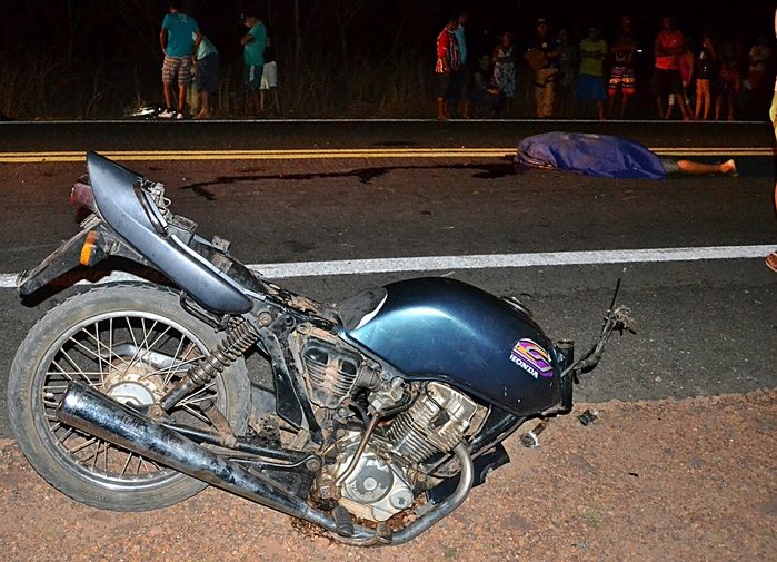 Moto se quebra ao meio e piloto morre em grave acidente no litoral do PI - Imagem 1