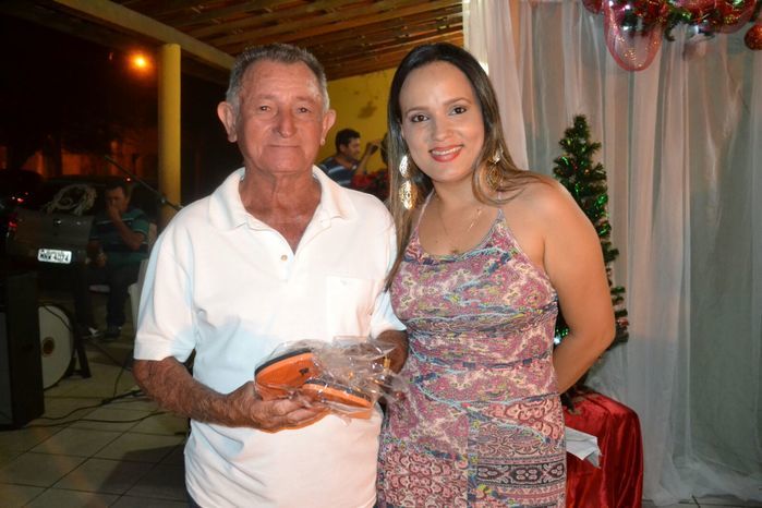 SEMAS e CRAS promovem festa para idosos e encerram as confraternizações 2015 junto aos grupos dos SCFV - Imagem 41