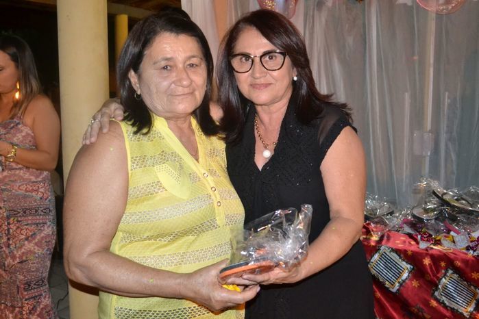 SEMAS e CRAS promovem festa para idosos e encerram as confraternizações 2015 junto aos grupos dos SCFV - Imagem 51