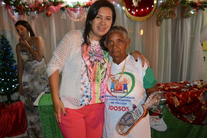 SEMAS e CRAS promovem festa para idosos e encerram as confraternizações 2015 junto aos grupos dos SCFV - Imagem 21