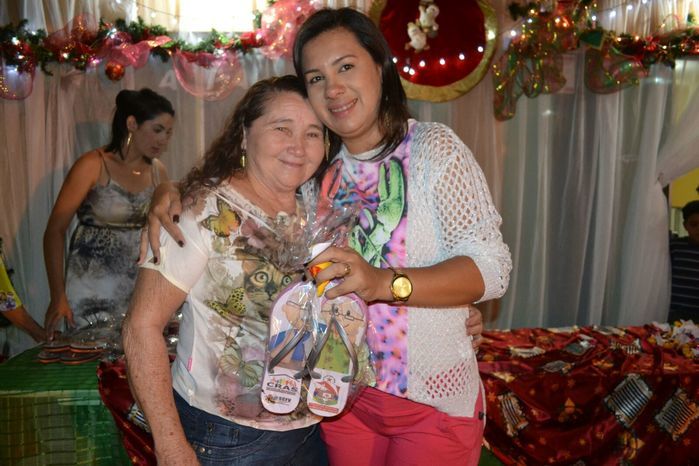 SEMAS e CRAS promovem festa para idosos e encerram as confraternizações 2015 junto aos grupos dos SCFV - Imagem 58