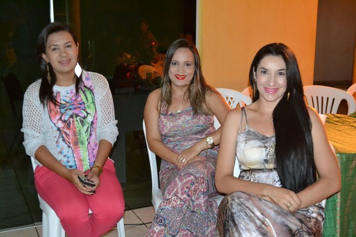 SEMAS e CRAS promovem festa para idosos e encerram as confraternizações 2015 junto aos grupos dos SCFV - Imagem 55