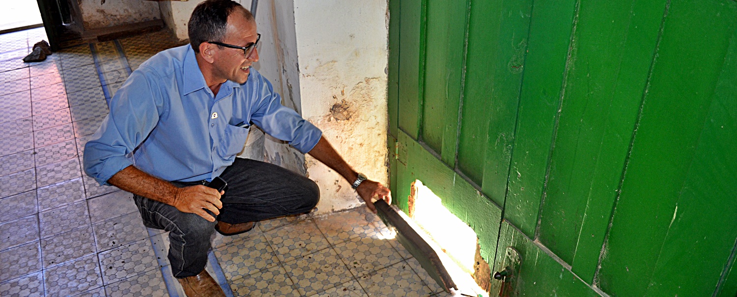 Biblioteca em Parnaíba é invadida pela sétima vez e criminosos furtam geladeira