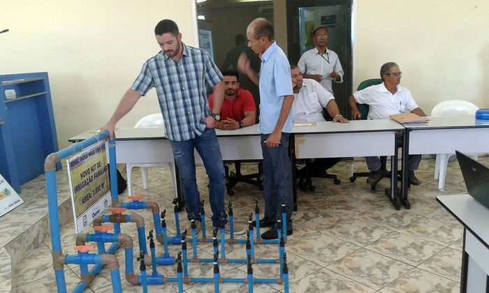 Lukano Sá distribui kits de irrigação em Oeiras - Imagem 14