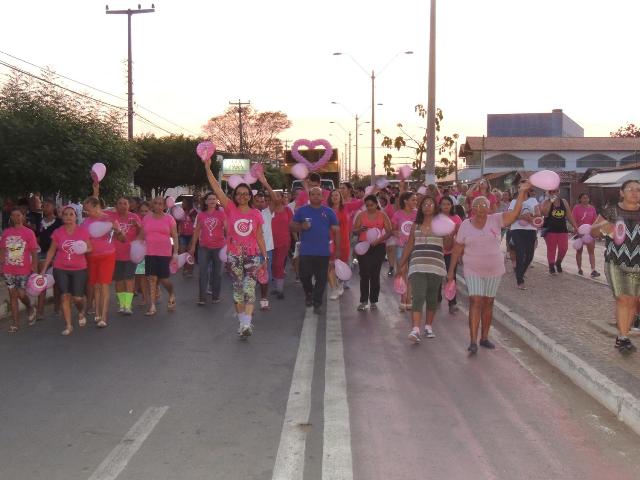 Caminhada do Outubro Rosa reúne mais de 800 mulheres em Água Branca - Imagem 2