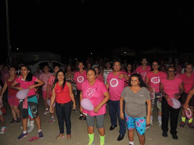 Caminhada do Outubro Rosa reúne mais de 800 mulheres em Água Branca - Imagem 5