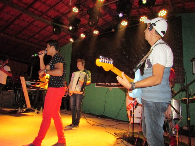 Banda 100 Stress Agitou o Clube do Dodó - Imagem 73