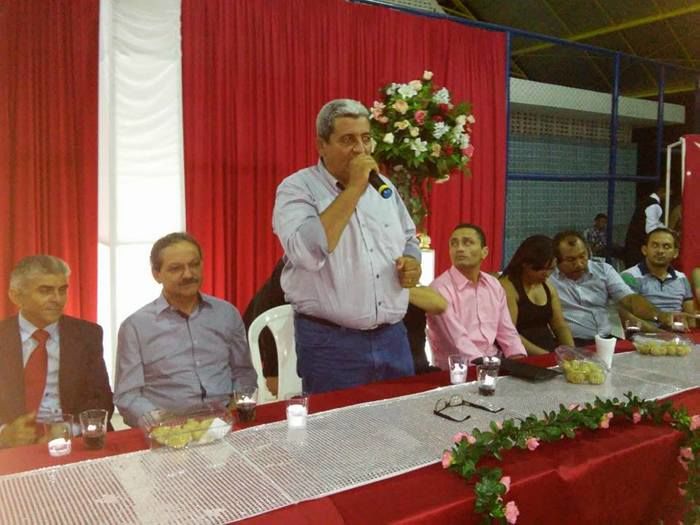 FESTA DOS SONHOS: PREFEITURA DE BOA HORA REALIZA I BAILE DE DEBUTANTES PARA ADOLESCENTES DO MUNICÍPIO; FESTA FOI UM SUCESSO - Imagem 2