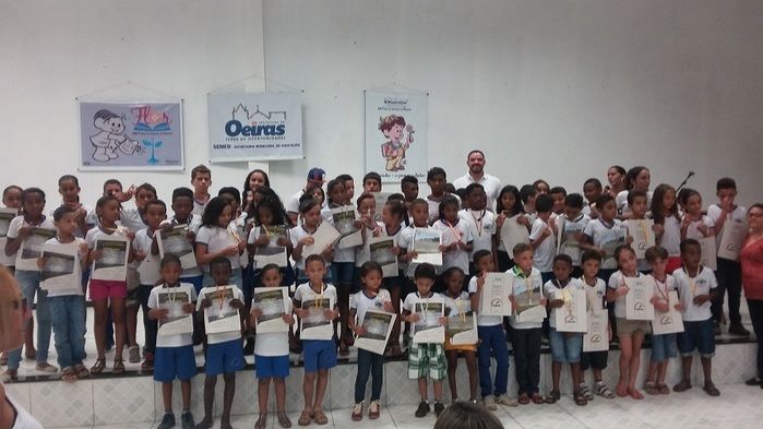 Lukano Sá entrega medalhas a alunos da rede municipal - Imagem 30