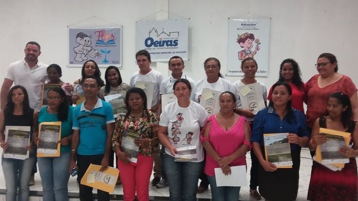 Lukano Sá entrega medalhas a alunos da rede municipal - Imagem 18
