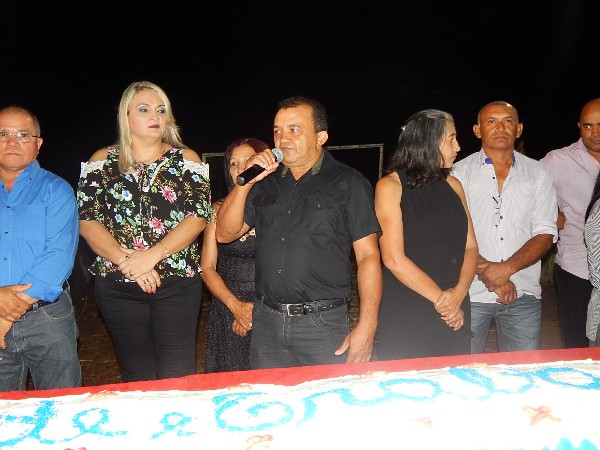 Aniversário de Lagoinha com Bolo de 20 metros  - Imagem 10