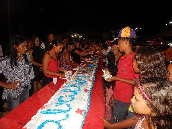Aniversário de Lagoinha com Bolo de 20 metros  - Imagem 20