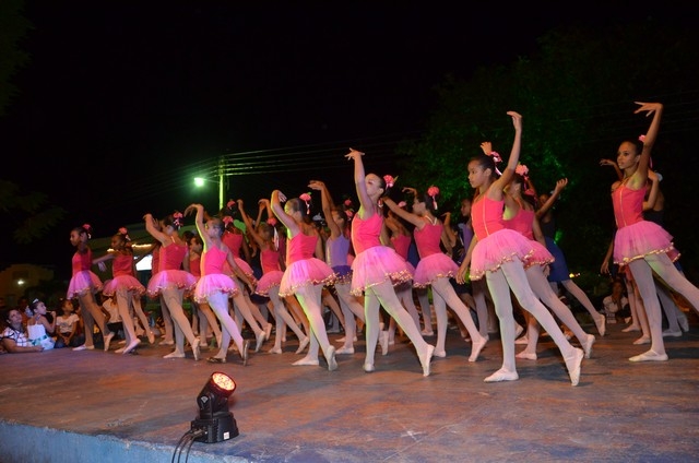 Apresentações Culturais Marcam a 1ª Noite do Aniversário de Ipiranga - Imagem 131
