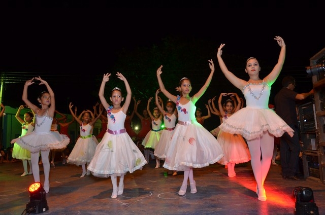 Apresentações Culturais Marcam a 1ª Noite do Aniversário de Ipiranga - Imagem 2