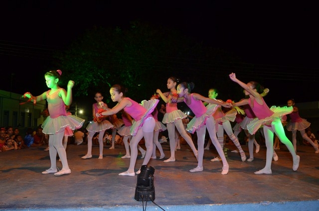 Apresentações Culturais Marcam a 1ª Noite do Aniversário de Ipiranga - Imagem 102