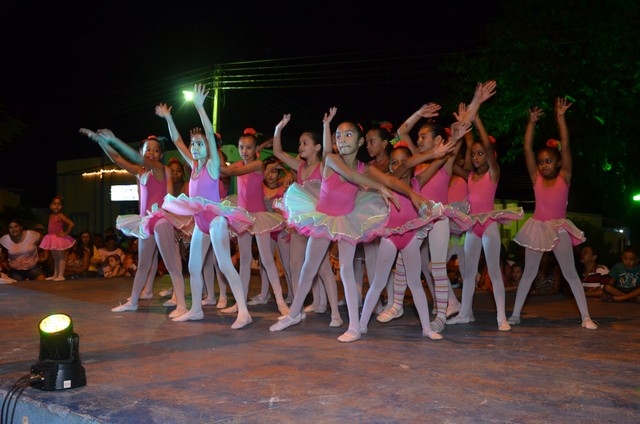 Apresentações Culturais Marcam a 1ª Noite do Aniversário de Ipiranga - Imagem 44