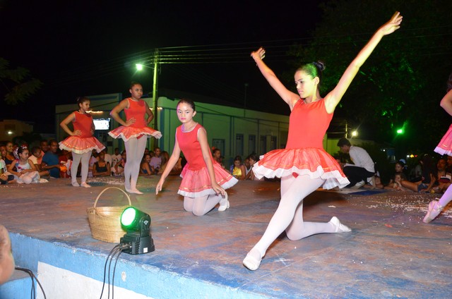 Apresentações Culturais Marcam a 1ª Noite do Aniversário de Ipiranga - Imagem 163