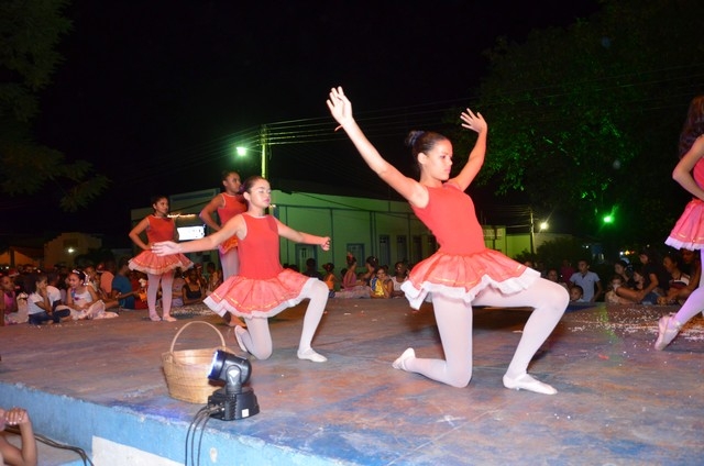 Apresentações Culturais Marcam a 1ª Noite do Aniversário de Ipiranga - Imagem 165