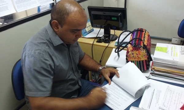 Prefeito assina convênio para Calçamento na Cidade de Lagoinha - Imagem 1