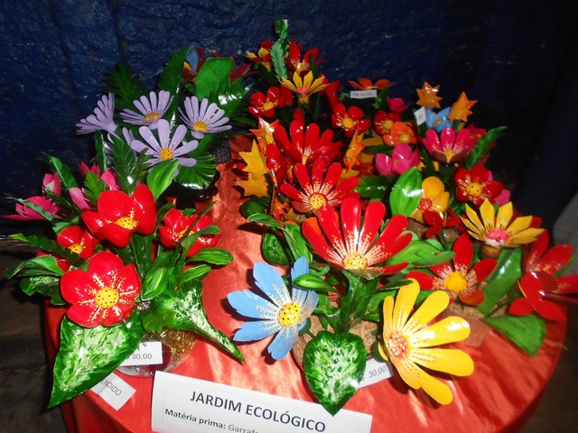 Escola Municipal Santa Catarina Realiza O Projeto A Arte de Reciclar - Imagem 12