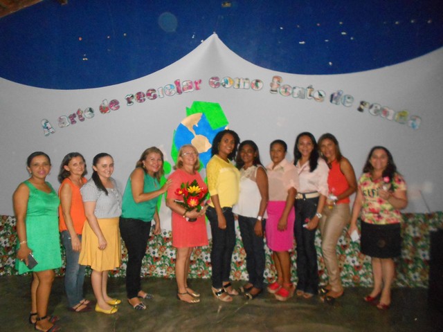 Escola Municipal Santa Catarina Realiza O Projeto A Arte de Reciclar - Imagem 13