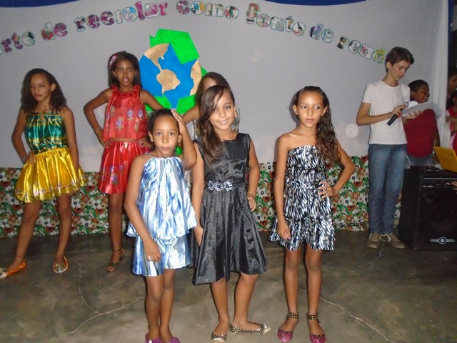 Escola Municipal Santa Catarina Realiza O Projeto A Arte de Reciclar - Imagem 8