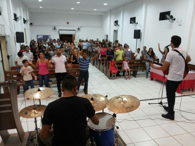 Primeira Igreja Batista realiza II Festival de Louvor - Imagem 14