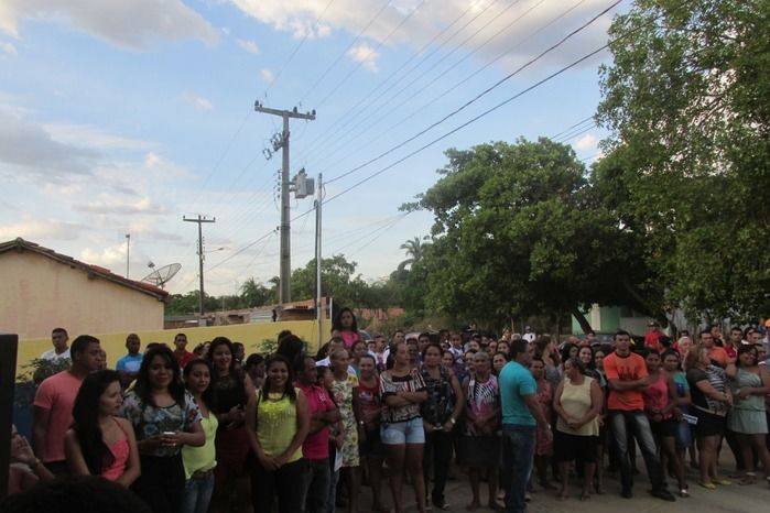Prefeito Walter Alencar Inaugura Várias Obras em Agricolândia  - Imagem 41