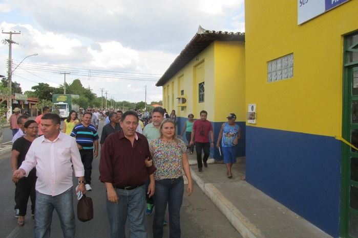 Prefeito Walter Alencar Inaugura Várias Obras em Agricolândia  - Imagem 4