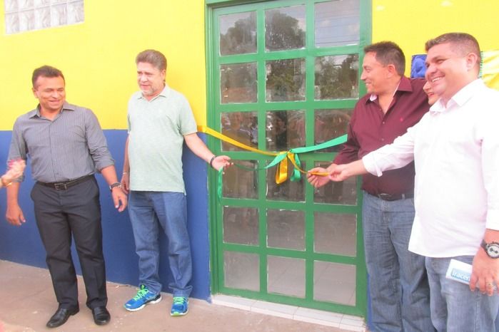 Prefeito Walter Alencar Inaugura Várias Obras em Agricolândia  - Imagem 5
