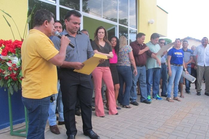 Prefeito Walter Alencar Inaugura Várias Obras em Agricolândia  - Imagem 50