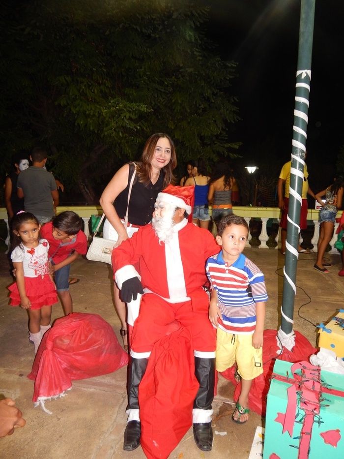 Secretaria de Assistência Social realizou Natal de Luz - Imagem 11
