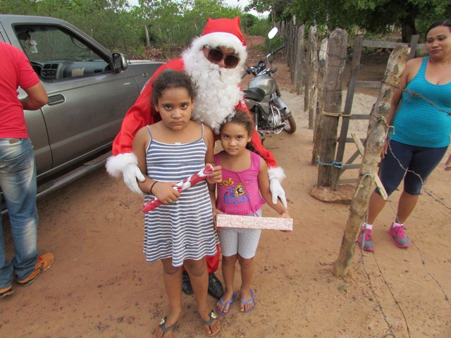 Papai Noel Fez Alegria das Crianças em Na Localidade Jardim - Imagem 51