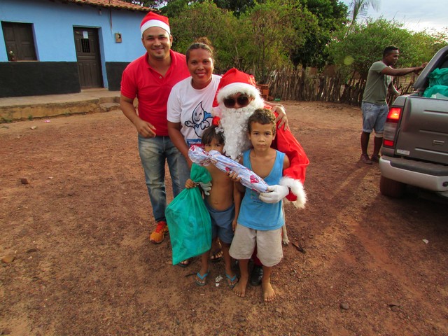 Papai Noel Fez Alegria das Crianças em Na Localidade Jardim - Imagem 34