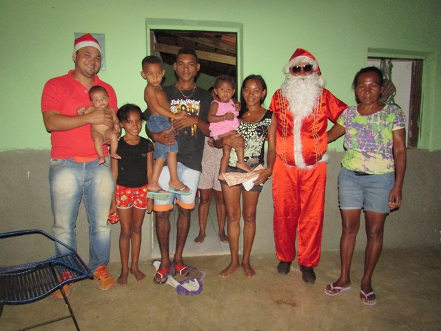 Papai Noel Fez Alegria das Crianças em Na Localidade Jardim - Imagem 110