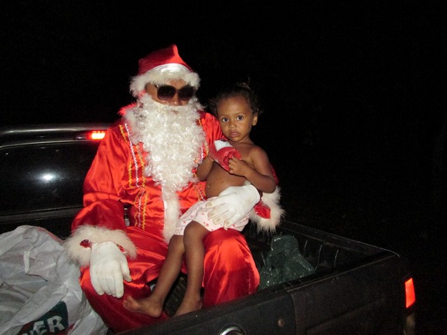 Papai Noel Fez Alegria das Crianças em Na Localidade Jardim - Imagem 107