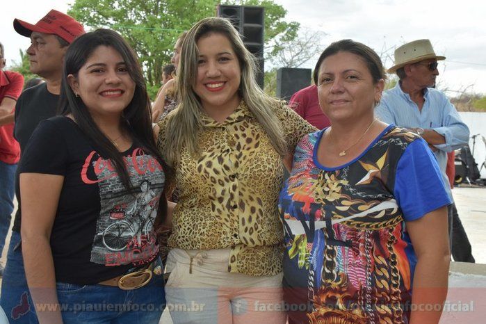 Márcio Alencar entrega ambulância e inaugura estrada em Pocinhos - Imagem 37
