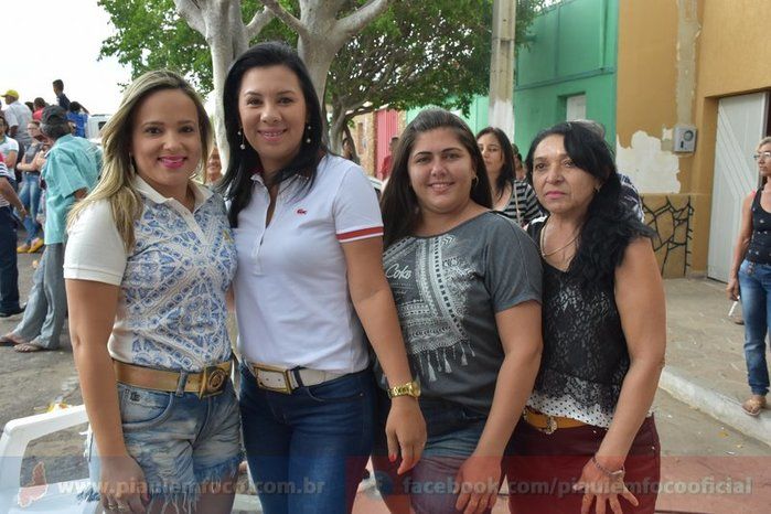 Márcio Alencar entrega ambulância e inaugura estrada em Pocinhos - Imagem 8