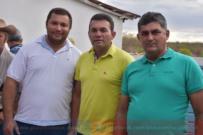 Márcio Alencar entrega ambulância e inaugura estrada em Pocinhos - Imagem 50