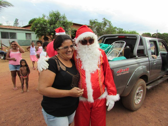 Papai Noel Fez Alegria das Crianças em Na Localidade Jardim - Imagem 41