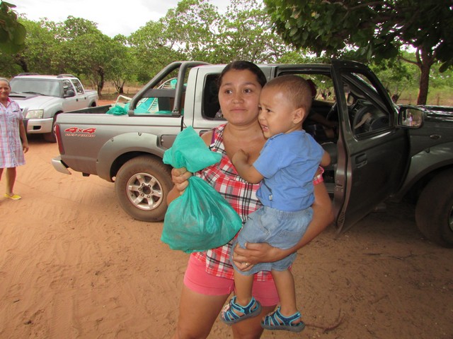 Papai Noel Fez Alegria das Crianças em Na Localidade Jardim - Imagem 12