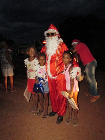 Papai Noel Fez Alegria das Crianças em Na Localidade Jardim - Imagem 93