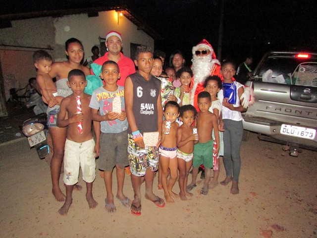 Papai Noel Fez Alegria das Crianças em Na Localidade Jardim - Imagem 96