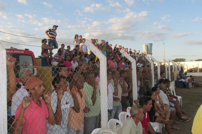 Emelec esmaga o time do Boi Morto e enfrentará a Vila na Final  - Imagem 39