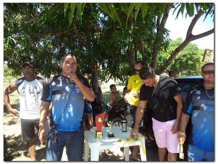 Jogo Casados x Solteiros termina com empate - Imagem 49