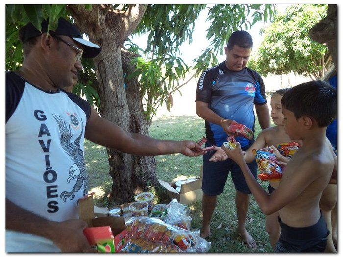 Jogo Casados x Solteiros termina com empate - Imagem 66