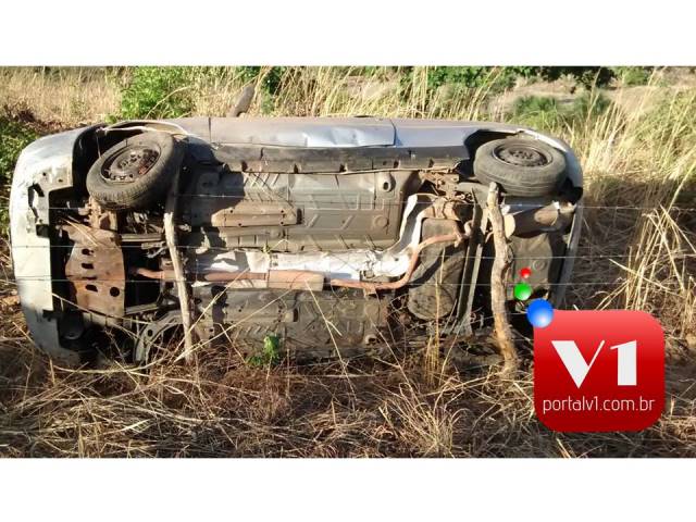 Cantor sofreu acidente na PI 469. Veja detalhes  - Imagem 1