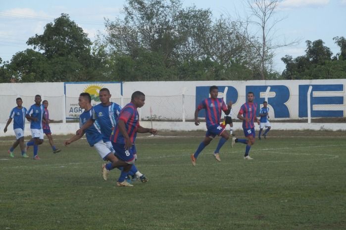 Emelec esmaga o time do Boi Morto e enfrentará a Vila na Final  - Imagem 10