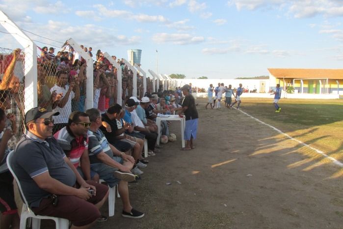 Emelec esmaga o time do Boi Morto e enfrentará a Vila na Final  - Imagem 30